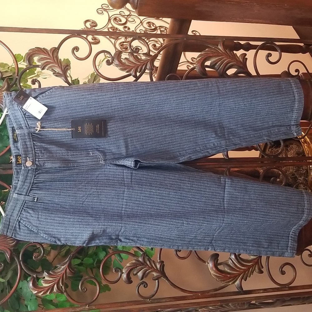 Vintage Modern  cropped wide leg Capris